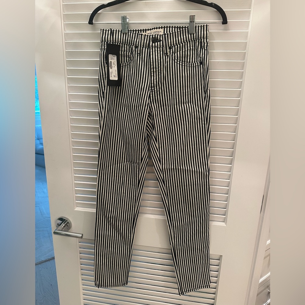 Nilo Lotan mid-rise Blue & White striped jean, size 25. New w tags.
